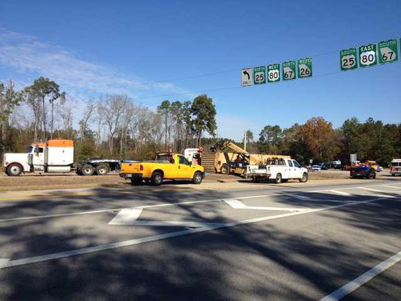 Overturned tractor trailer 021