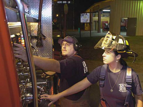 121407 VOLUNTEER FIRE 2web