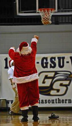 122109 SANTA HOOPS 1