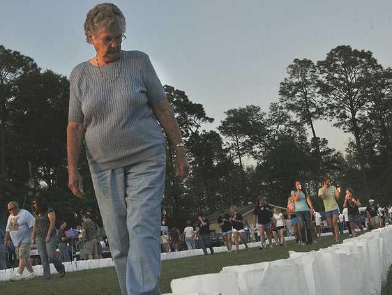 W RELAY FOR LIFE 01